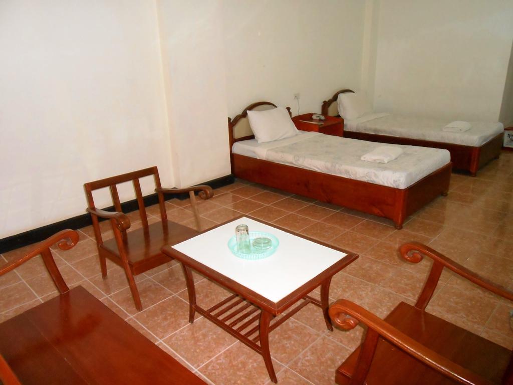 Hoongthip Hotel Savannakhet Room photo